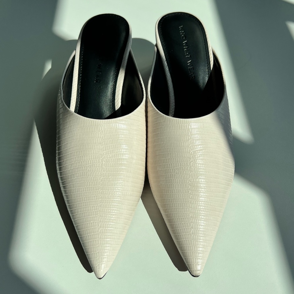 BNWT Cream with black heel, low heel slides - Picture 7 of 10